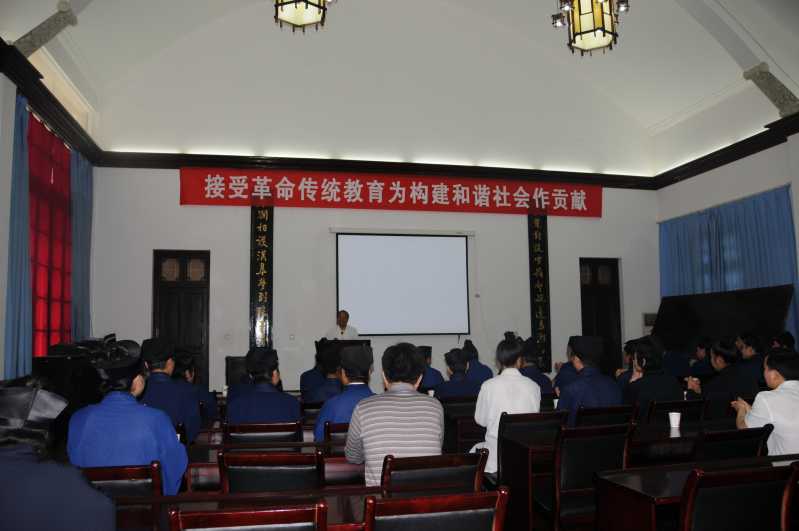 武當(dāng)山道教學(xué)院師生赴武漢接受革命傳統(tǒng)教育